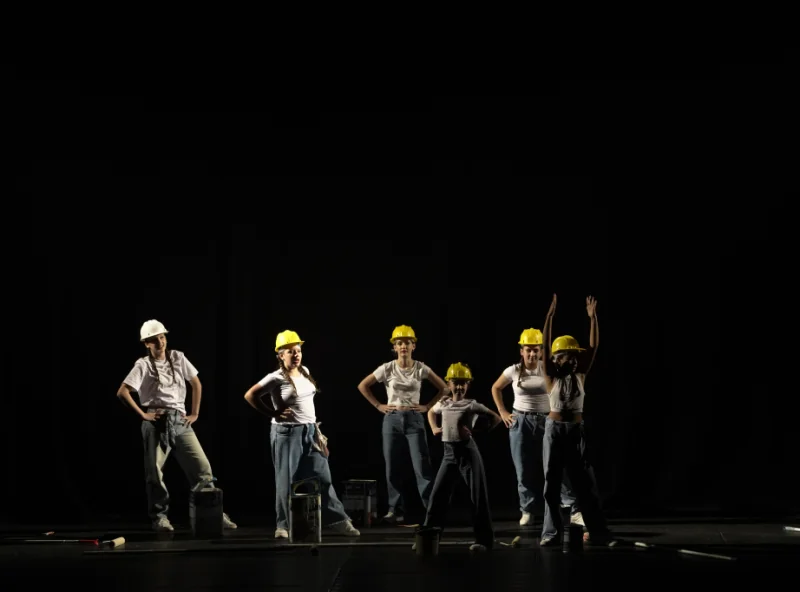 Grupo de dança do projeto “Uma Realidade para Toda a Comunidade” se apresenta em espetáculo da Pura Arte Cia de Dança